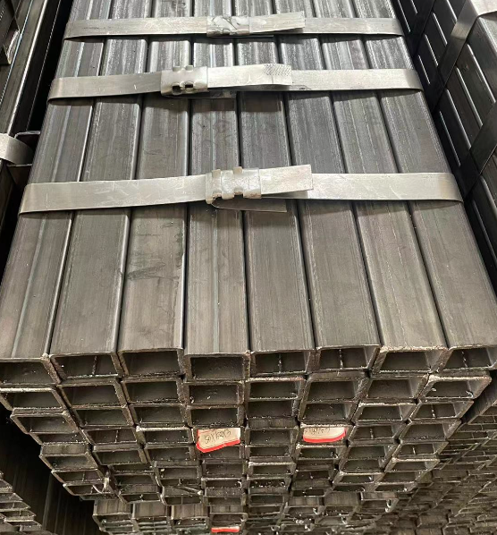 宝坻工业用梯子 镀锌管焊接梯子 铁梯子方管梯