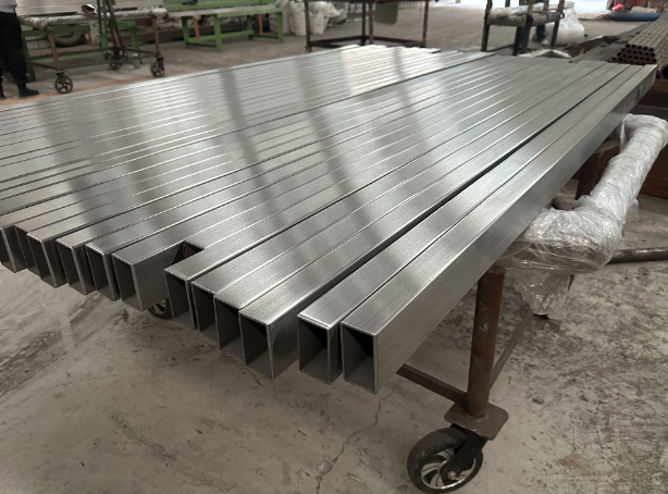 宝坻新能源汽车用不锈钢方管 现货